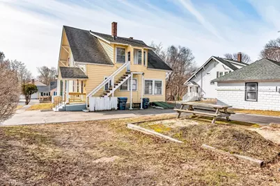 219 Pelham Street, Methuen, MA 01844 - Photo 9