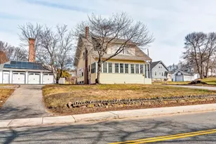 219 Pelham St, Methuen, MA 01844 - Photo 7