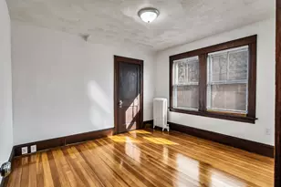 219 Pelham St, Methuen, MA 01844 - Photo 33