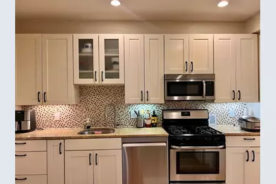 313 Tappan St #3, Brookline, MA 02445 - Photo 9
