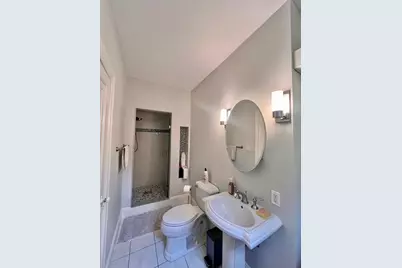 313 Tappan St #3, Brookline, MA 02445 - Photo 17