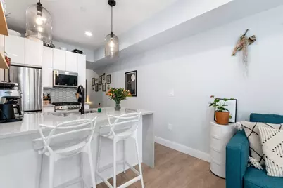 275-277 Border St #203, Boston, MA 02128 - Photo 5