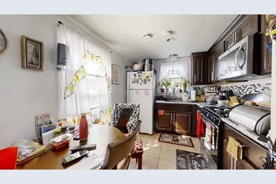 46 1/2 Essex St, Salem, MA 01970 - Photo 5