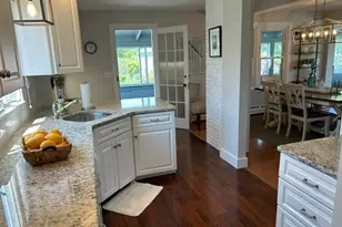 29 Bayview Ave, Dartmouth, MA 02748 - Photo 3