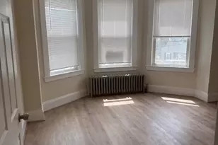 211 Delhi St, Boston, MA 02126 - Photo 5