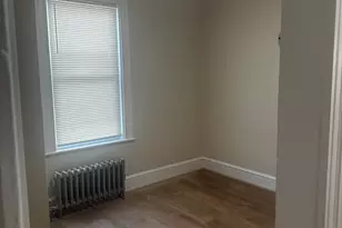 211 Delhi St, Boston, MA 02126 - Photo 9