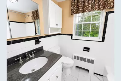 61 Woodlawn Dr, Newton, MA 02467 - Photo 15
