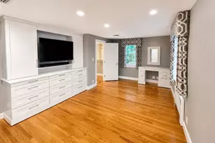 61 Woodlawn Dr, Newton, MA 02467 - Photo 9
