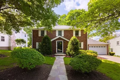 61 Woodlawn Dr, Newton, MA 02467 - Photo 1