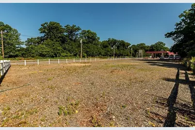 1063 Newman Ave, Seekonk, MA 02771 - Photo 5