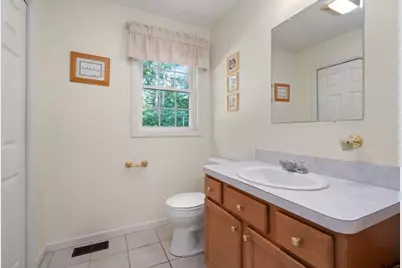 31 Butterworth Dr, Attleboro, MA 02703 - Photo 17
