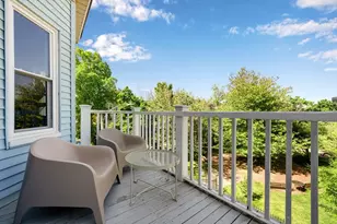 4 Linden Ct, Brookline, MA 02445 - Photo 3