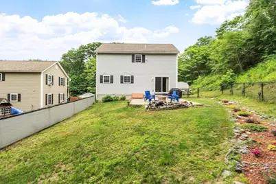 165 Rollstone St, Fitchburg, MA 01420 - Photo 27