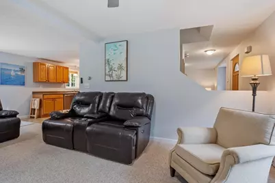 165 Rollstone St, Fitchburg, MA 01420 - Photo 9