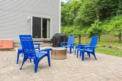 165 Rollstone St, Fitchburg, MA 01420 - Photo 23