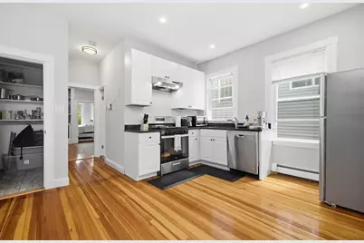 34 Sumner St #5, Revere, MA 02151 - Photo 3