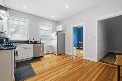34 Sumner St #5, Revere, MA 02151 - Photo 5