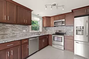 189 South St, Randolph, MA 02368 - Photo 9