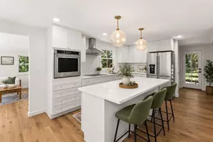 17 Farm St, Medway, MA 02053 - Photo 7
