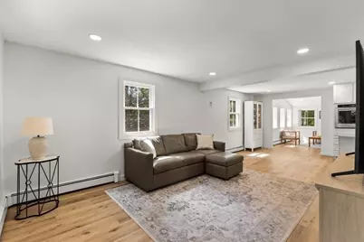 17 Farm St, Medway, MA 02053 - Photo 15
