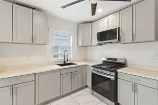 29 Esmond St, Boston, MA 02121 - Photo 3