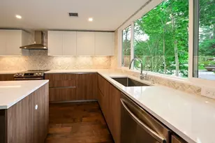 61 Gregory Rd, Framingham, MA 01701 - Photo 7