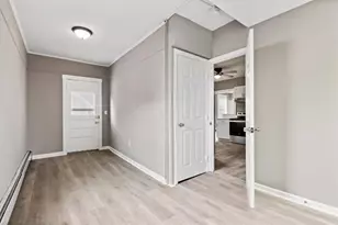 85 Day St, Fitchburg, MA 01420 - Photo 9