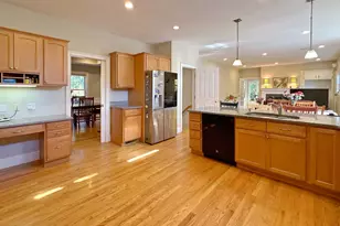 11 Oakland St, Lexington, MA 02420 - Photo 11