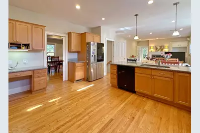 11 Oakland St, Lexington, MA 02420 - Photo 11