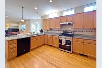 11 Oakland St, Lexington, MA 02420 - Photo 9