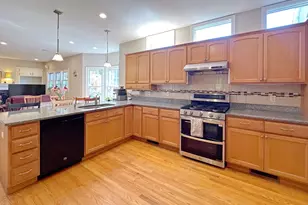 11 Oakland St, Lexington, MA 02420 - Photo 9