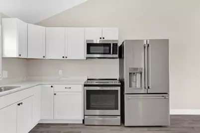 24 Daley St., Chicopee, MA 01013 - Photo 9