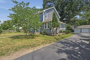 190 Manomet St, Brockton, MA 02301 - Photo 3