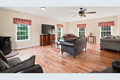 54 College Hwy, Southwick, MA 01077 - Photo 15