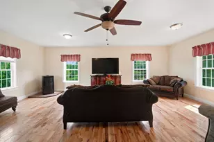 54 College Hwy, Southwick, MA 01077 - Photo 17
