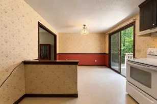 10 Woodhaven St, Carver, MA 02330 - Photo 13