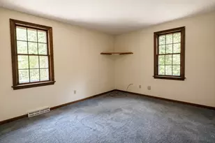 10 Woodhaven St, Carver, MA 02330 - Photo 19