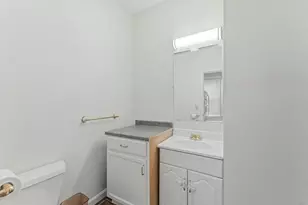 659 Washington St, Whitman, MA 02382 - Photo 7