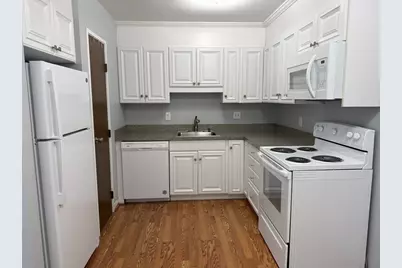13 Chapel Hill Dr #9, Plymouth, MA 02360 - Photo 3