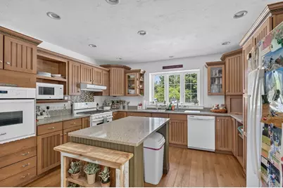 16 Pond Street, Carver, MA 02330 - Photo 19