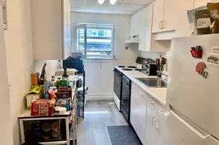 15 Commonwealth Ct, Boston, MA 02135 - Photo 5