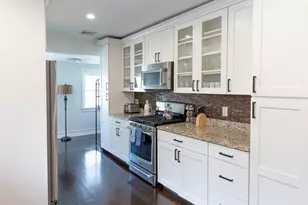 127-129 Bailey Rd, Somerville, MA 02145 - Photo 3