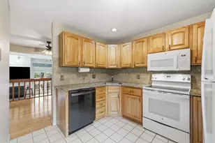 189 Pine Grove Dr, South Hadley, MA 01075 - Photo 11