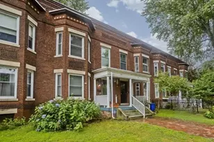 20 Linden St, Holyoke, MA 01040 - Photo 1