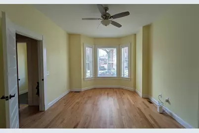 20 Linden St #NA, Holyoke, MA 01040 - Photo 5