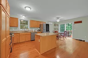 130 Grove St, Millville, MA 01529 - Photo 5