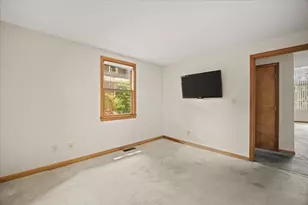 50 Pecksuot Rd, Weymouth, MA 02191 - Photo 17