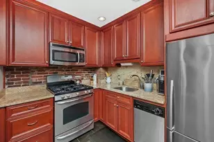10 Washington St, Boston, MA 02129 - Photo 3
