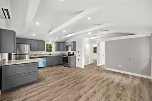 13 Cherry St, Lakeville, MA 02347 - Photo 5