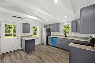 13 Cherry St, Lakeville, MA 02347 - Photo 3